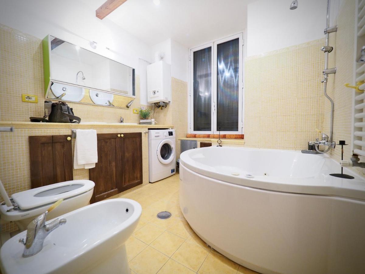 Dimora Delle Camelie Apartman Genova Kültér fotó
